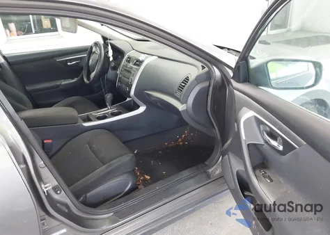 2015 Nissan Altima 2.5 S из США, поврежденный, VIN 1N4AL3AP4FC209330